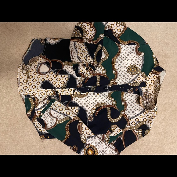 4 Medium size Spring tops - Picture 8 of 10